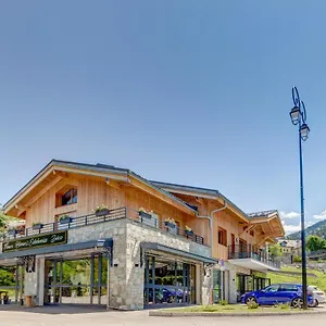 https://chalet-aravis-flumet.hotels-rhonealpes.com